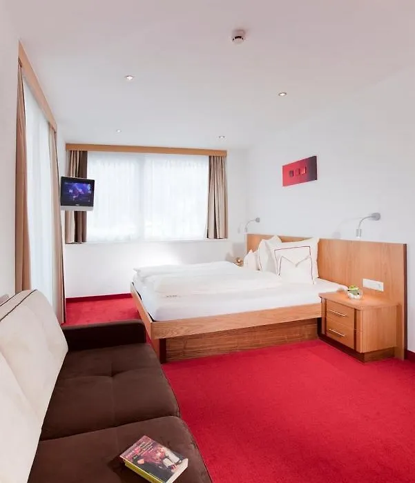 Hotel Garni Auriga-1